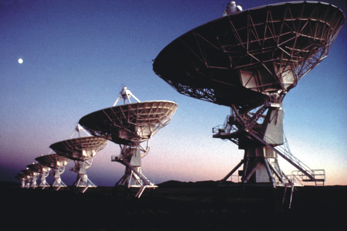 The Very Large Array radio telescope [NRAO Image]